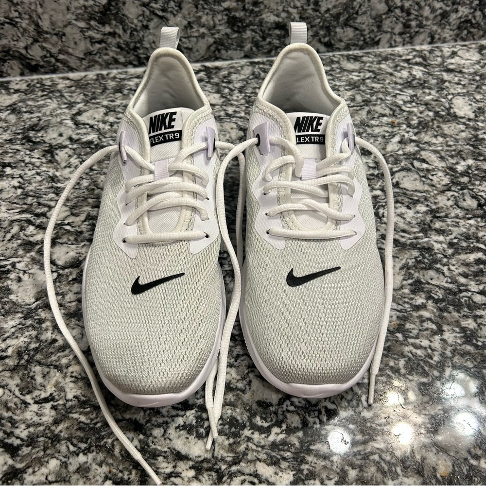 Women’s Nike Flex TR9 Shoes- White